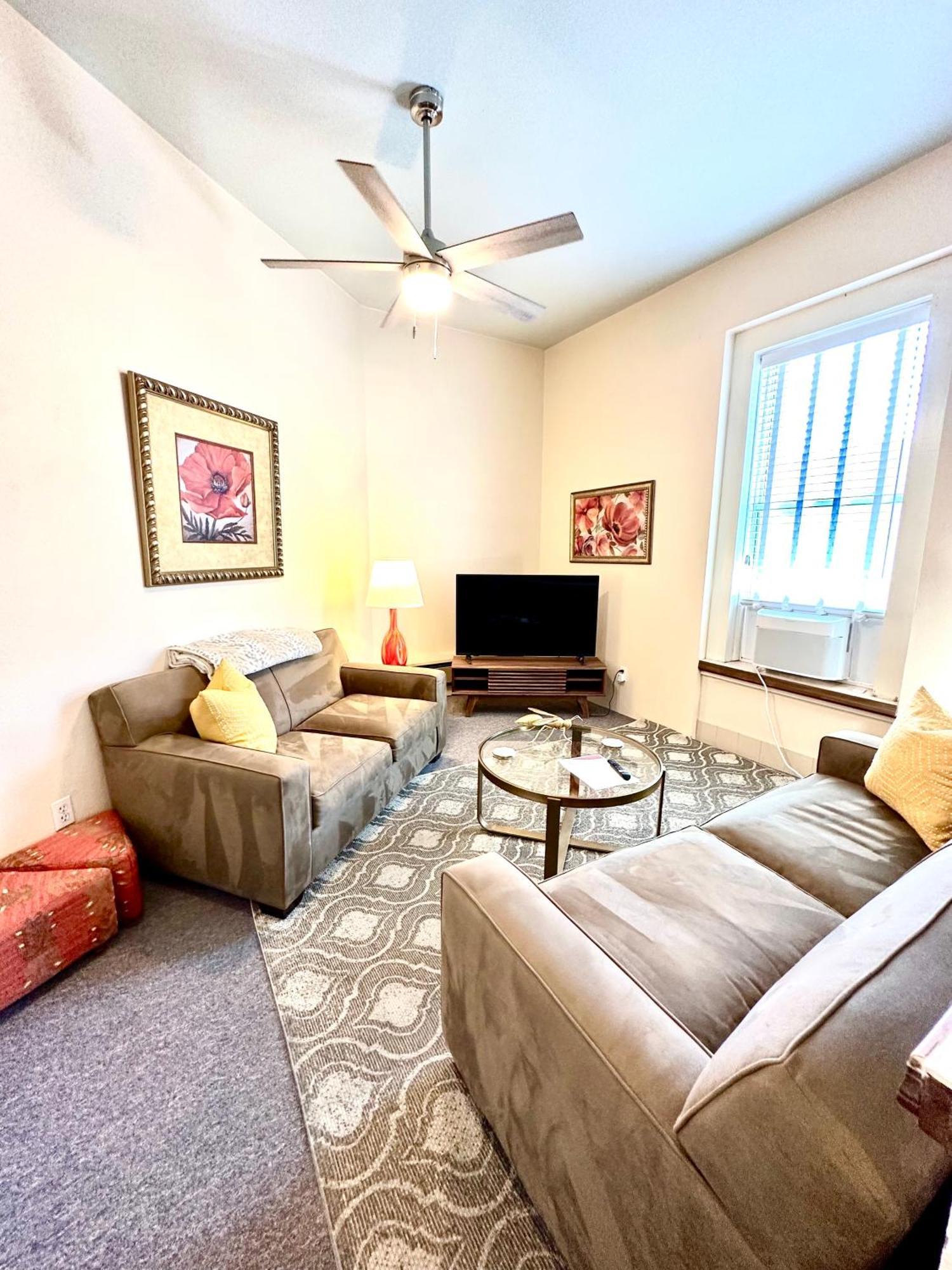 Bisbee Brownstone Suites Esterno foto