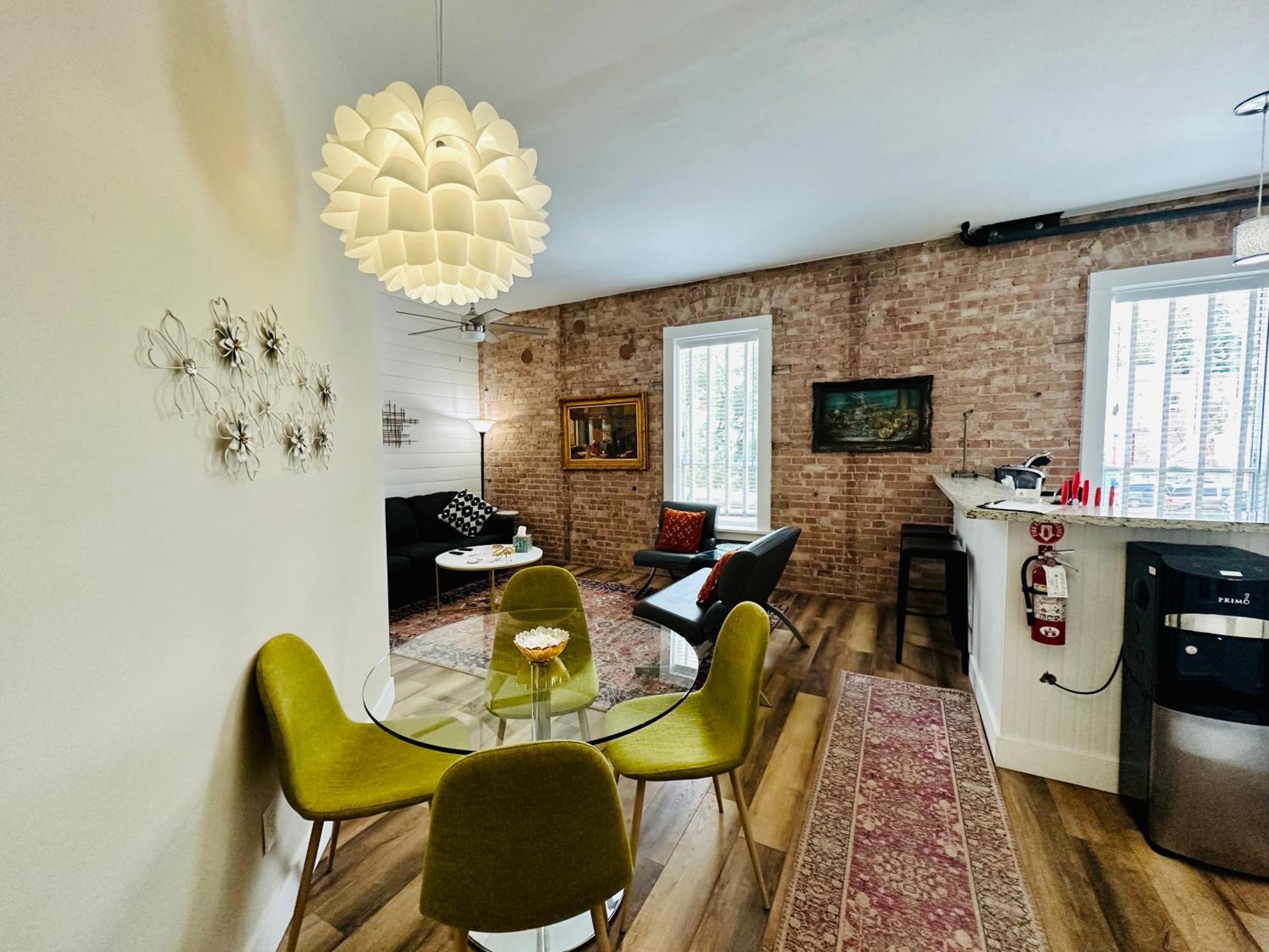 Bisbee Brownstone Suites Esterno foto