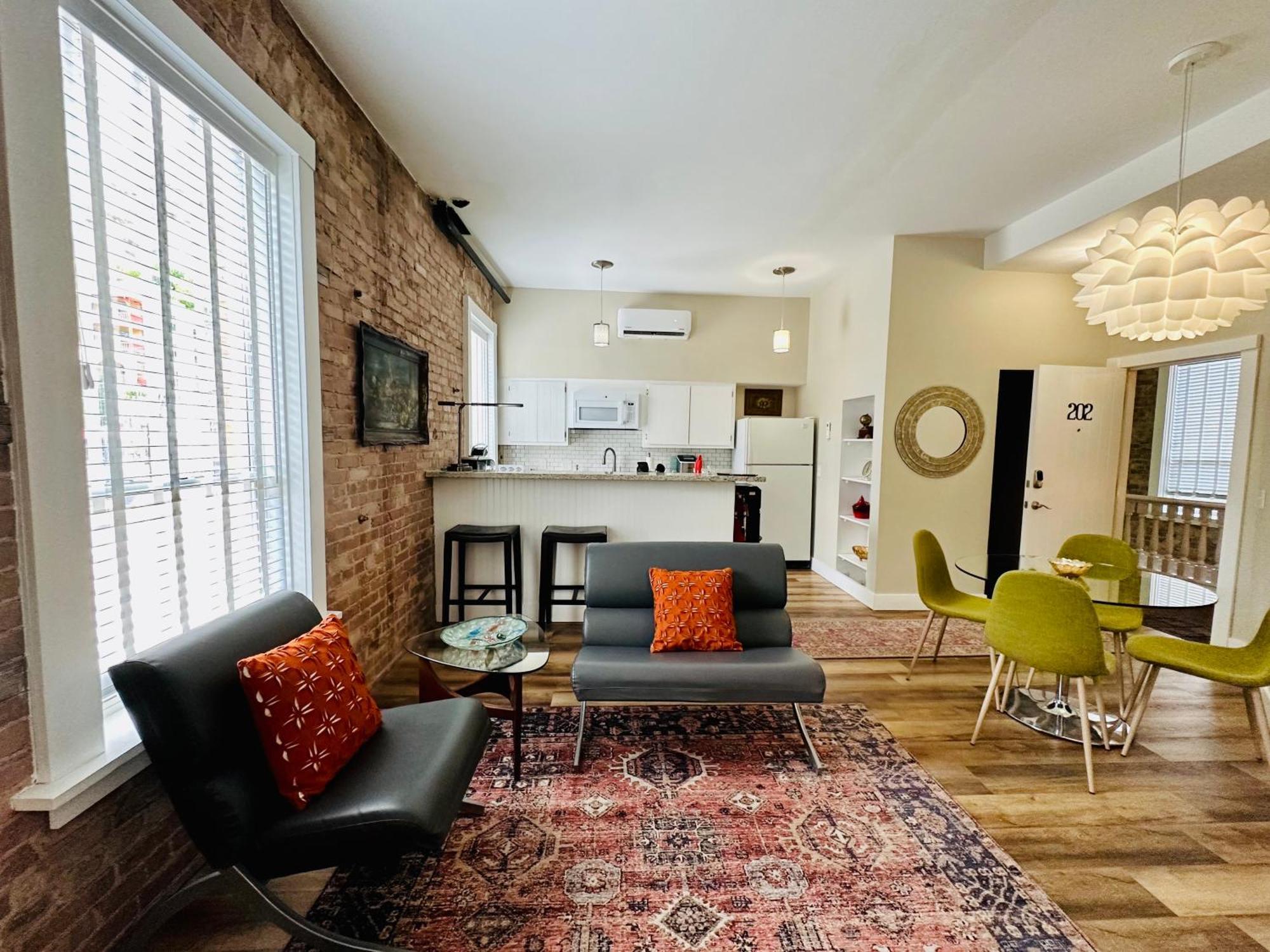 Bisbee Brownstone Suites Esterno foto