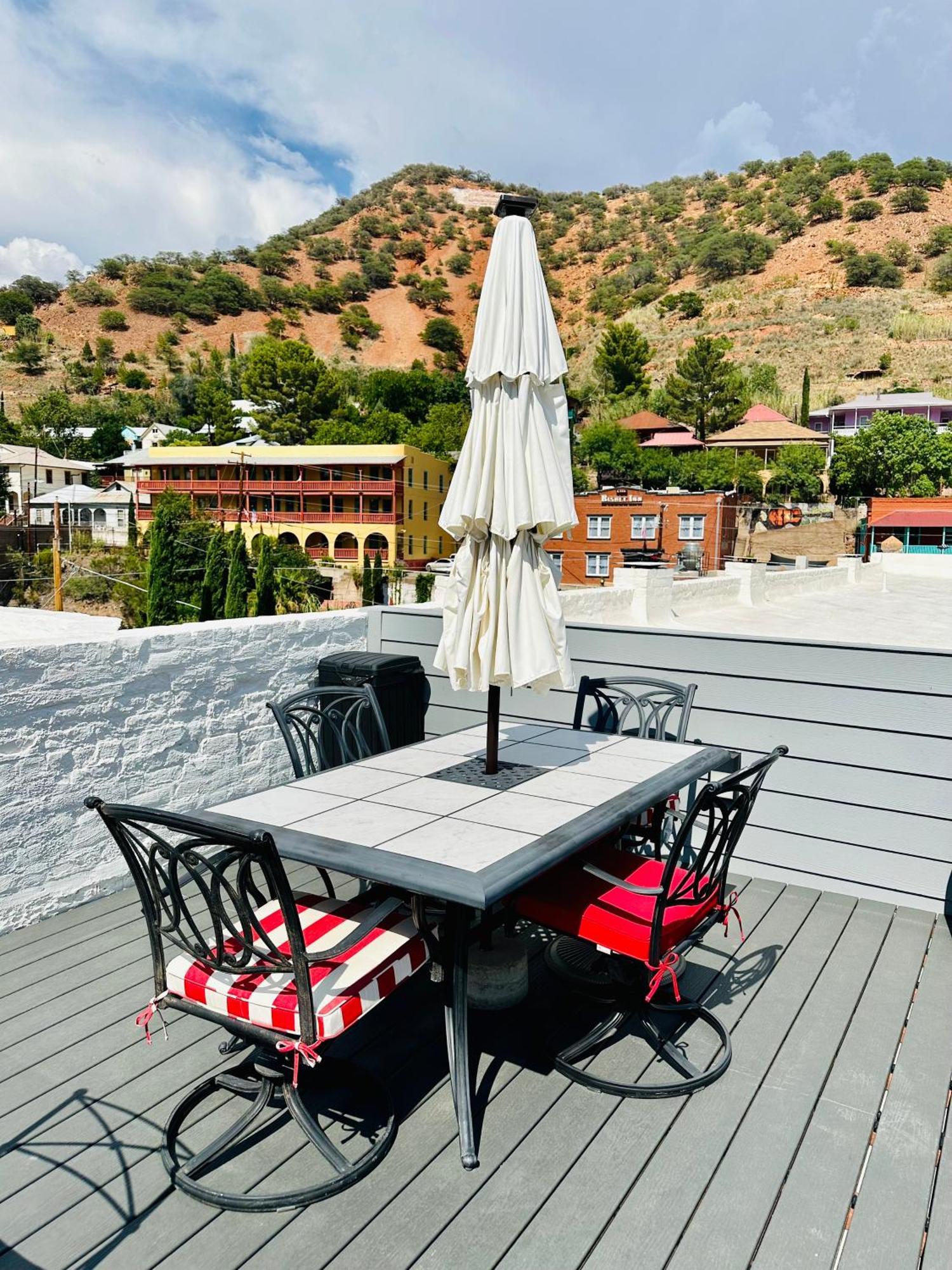 Bisbee Brownstone Suites Esterno foto
