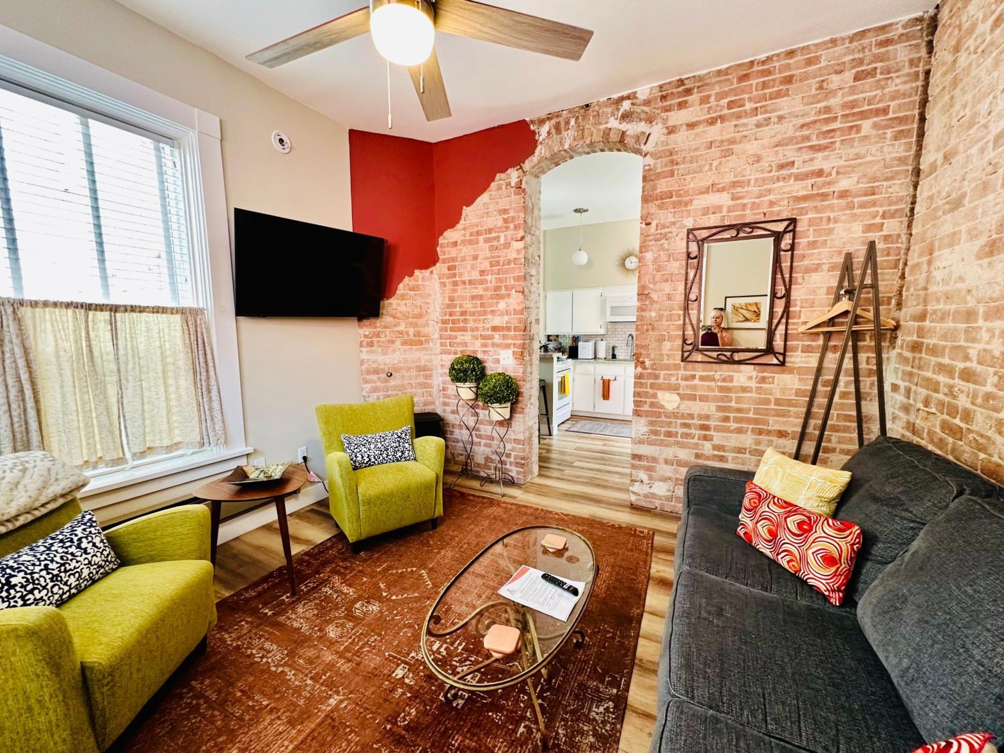 Bisbee Brownstone Suites Esterno foto