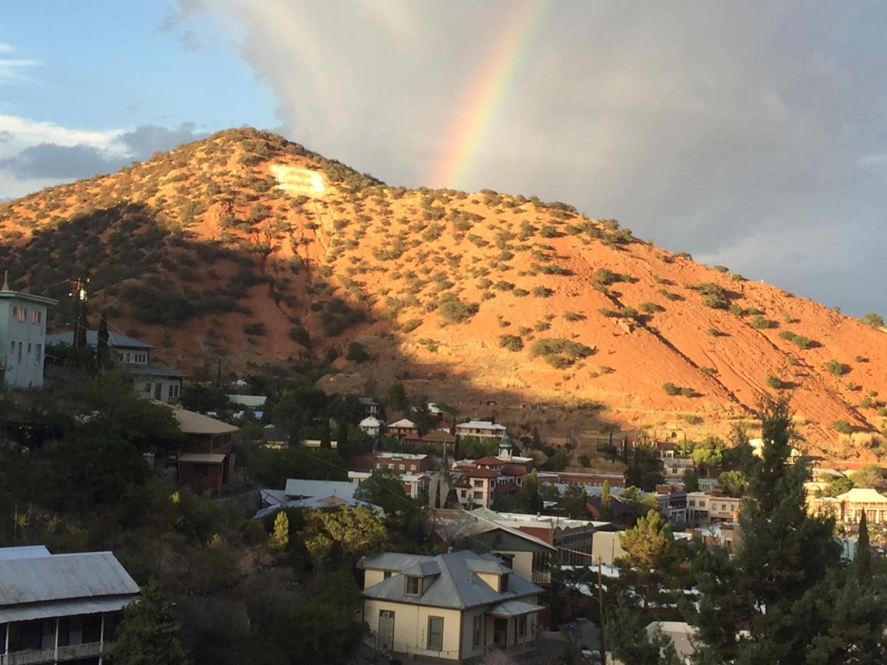Bisbee Brownstone Suites Esterno foto